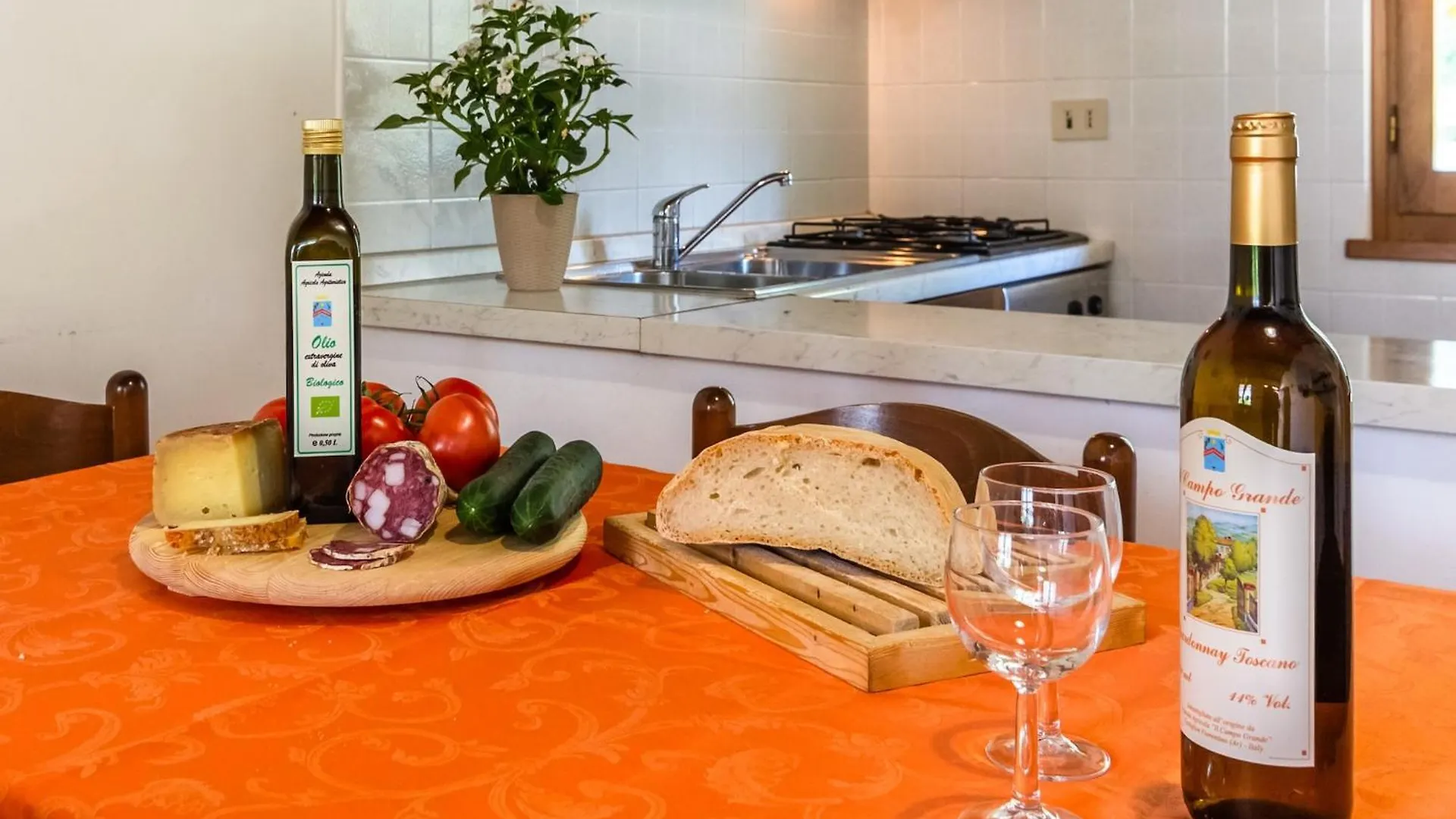 Spacious Farmhouse In Castiglion Fiorentino With Garden إيطاليا